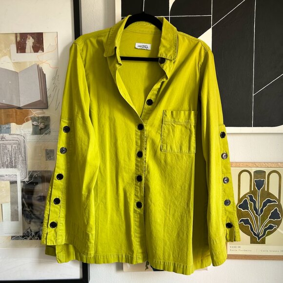 Mandinga Size S Chartreuse Button Down with wide sleeves - Picture 1 of 5